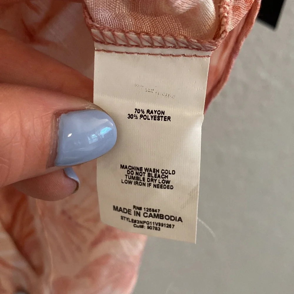 5. Light button down ❤️ - Picture 6 of 6